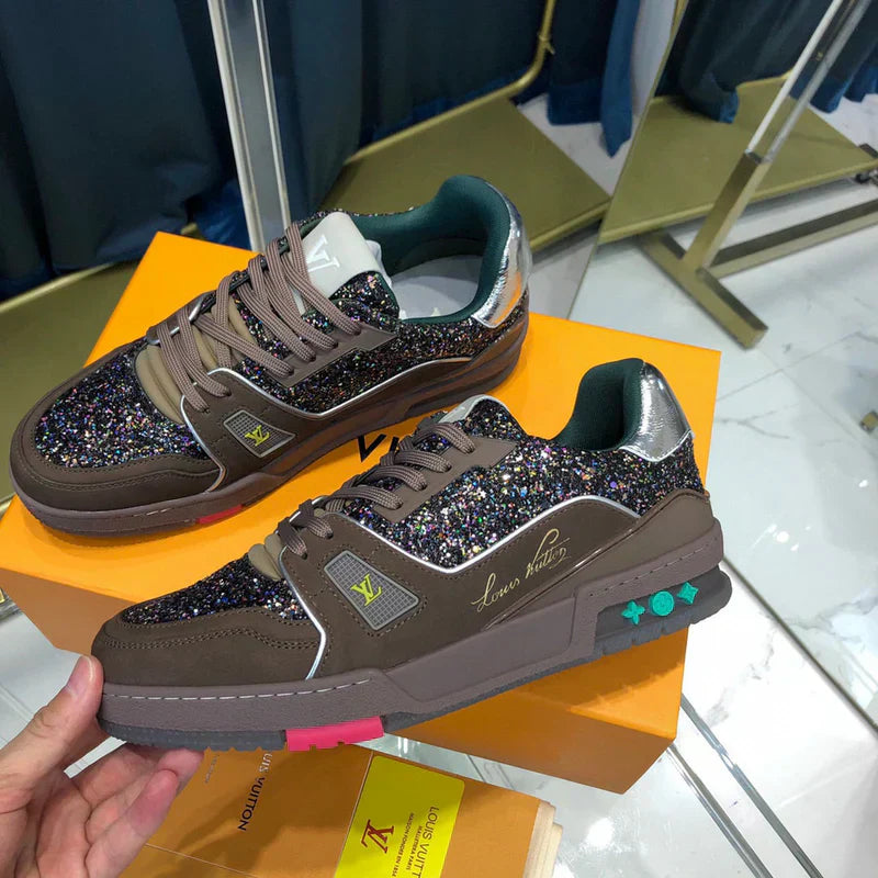 LV *Trainer