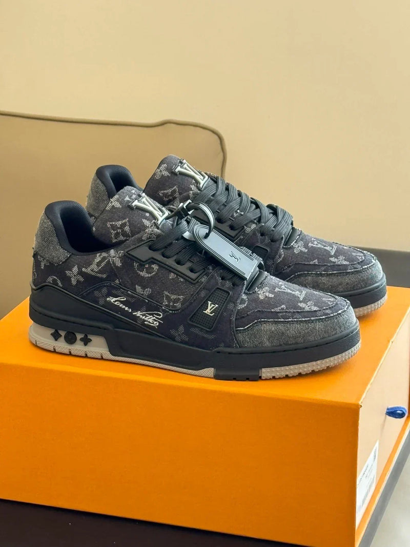 LV *Trainer - Black Grey